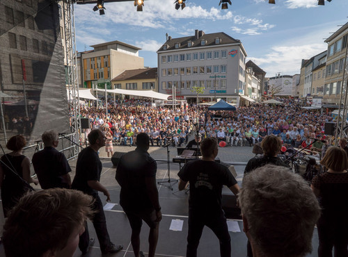 Magie der Stimmen mit SonntagsShopping